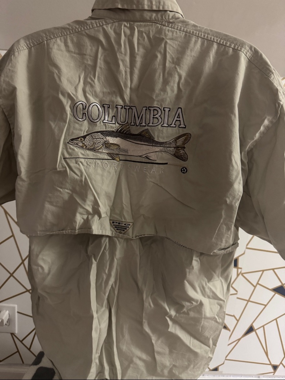 Columbia Light Khaki Fishing Shirt with Fish Graphic